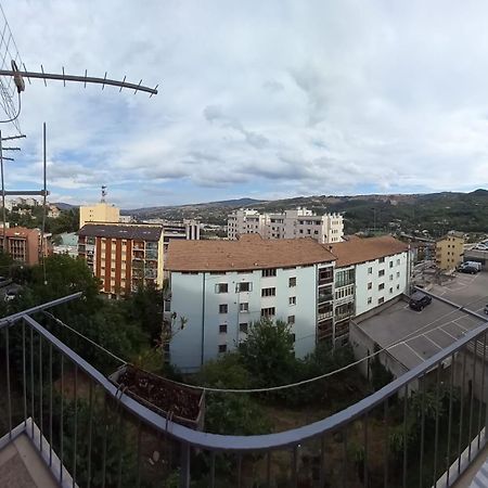My Family Intero Appartamento Con Parcheggio Privato Potenza Esterno foto